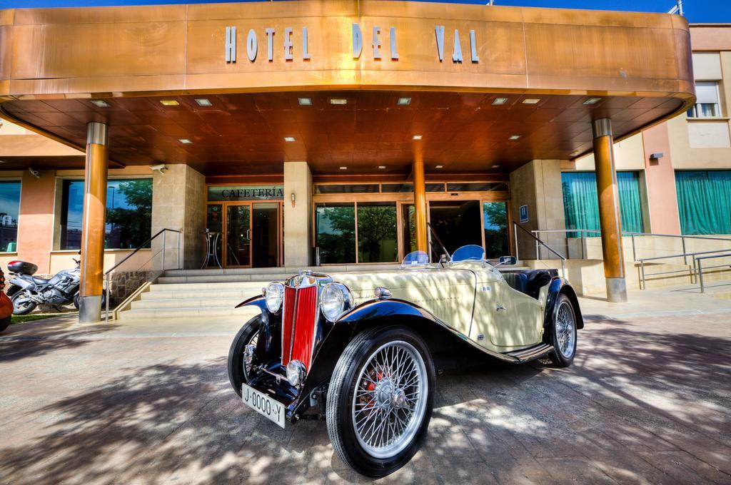 Hotel Del Val - Parking Gratuito アンドゥハル エクステリア 写真