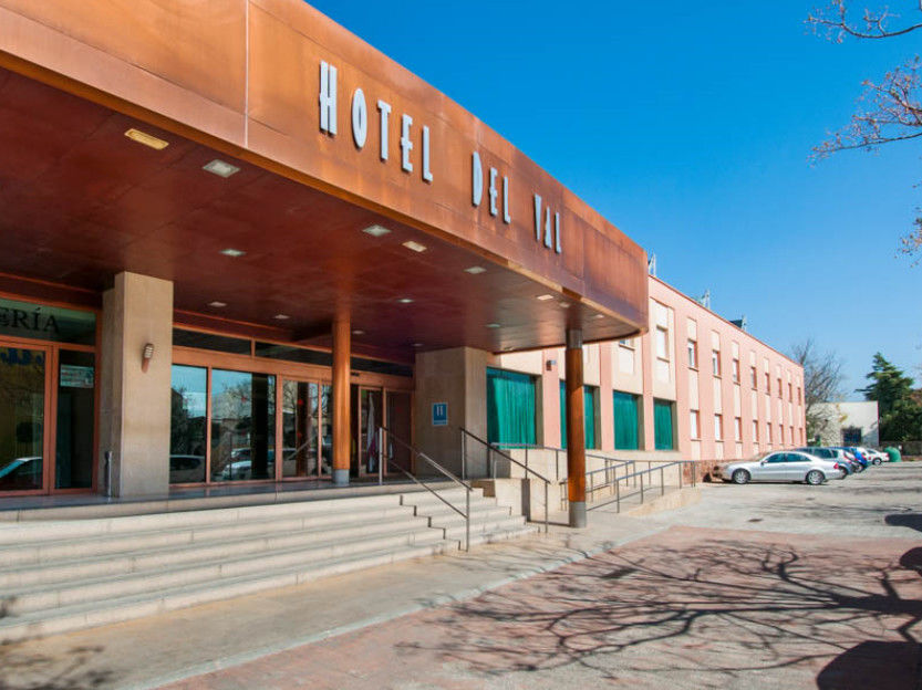 Hotel Del Val - Parking Gratuito アンドゥハル エクステリア 写真